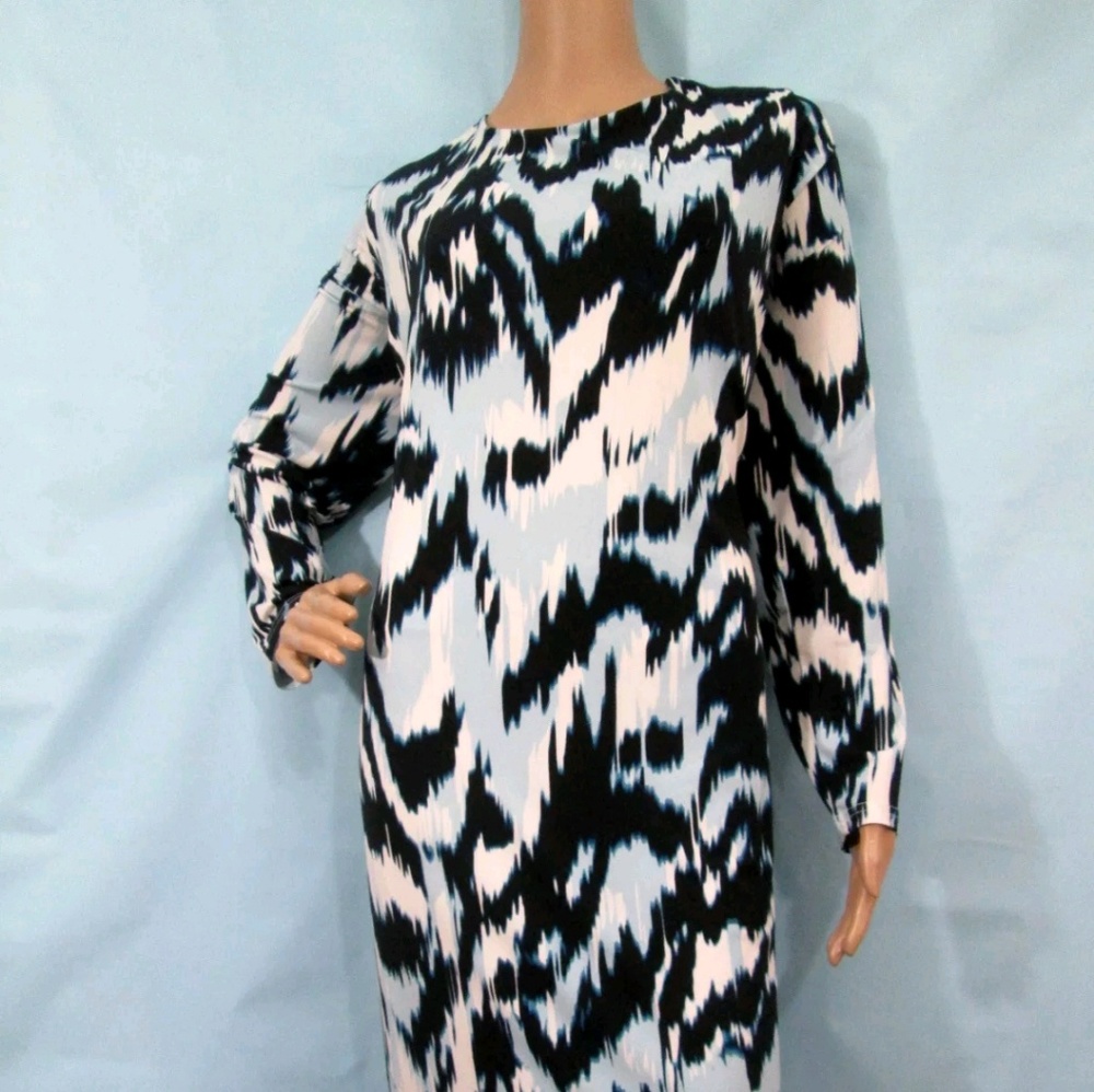 Jennifer Lopez multi color bodycon dress